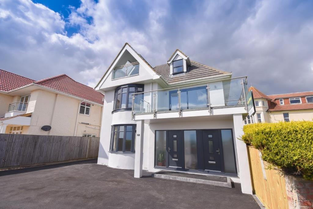 Bournecoast - Clifftop Apartment With Garden -Fm827 Bournemouth Exterior foto